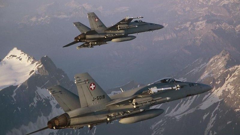 Szwajcarzy rozpoczynają modernizację części swoich Hornetów - fot. Siły Powietrzne Szwajcarii