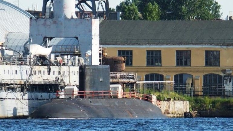 Okręt podwodny "Krasnodar" w stoczni. Fot. A. Nitka