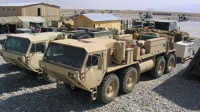 Irak dostanie od Amerykanów miedzy innymi części zamienne do pojazdów HEMTT, a także do czołgów i haubic samobieżnych – fot. M.Dura