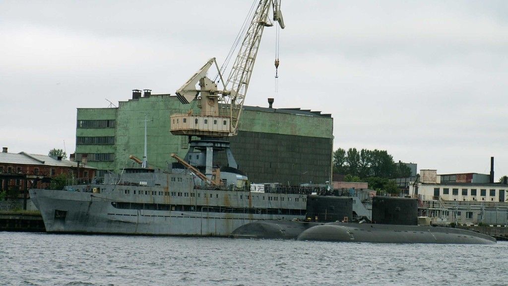 Algierskie OP w stoczni Admiralicji w Sankt Petersburgu fot. Andrzej Nitka