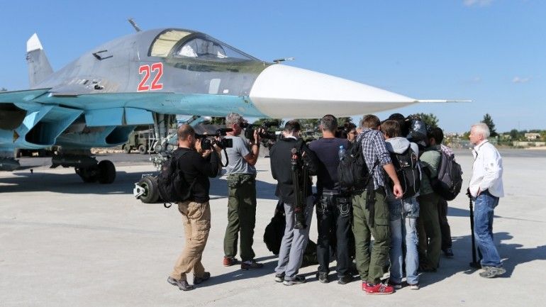 Rosyjscy dziennikarze relacjonowali działania kontyngentu wojskowego Federacji Rosyjskiej w Syrii. Fot. mil.ru