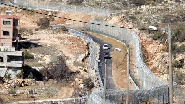 Granicę izraelsko – syryjską zabezpieczy nie tylko specjalny mur, ale również 16-kilometrowa strefa buforowa - fot. Internet