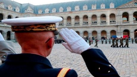 Śmierć kolejnego francuskiego żołnierza to skutek nierozwiązywalnych problemów w Afryce Zachodniej - fot. REUTERS/Jacques Demarthon/Pool