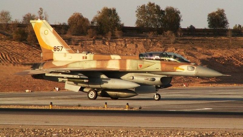 Izraelski F-16I Sufa. – fot. wikimedia  