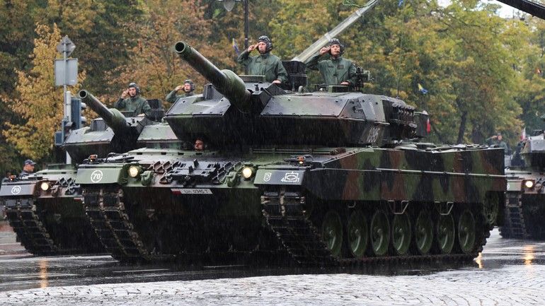 Leopardy 2A5 w 2016 roku. Fot. R. Surdacki / Defence24.pl