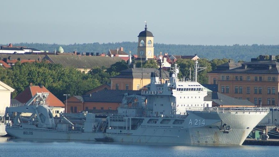 Szwedzki okręt ratowniczy Belos, który uczestniczy w ćwiczeniach Northern Crown 2012 - fot. Łukasz Pacholski