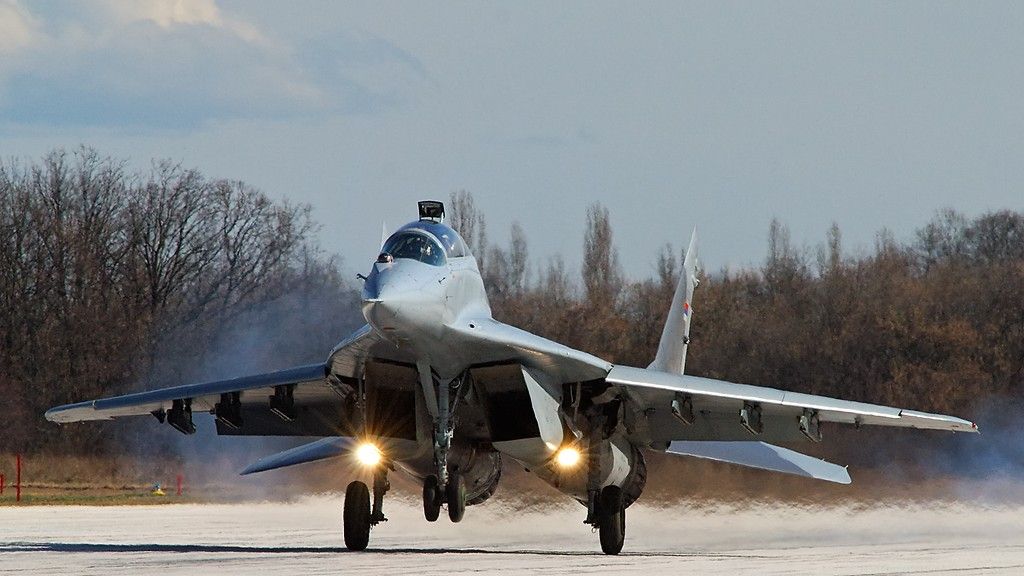 Start serbskiego MiG-29 - fot. Serbskie Siły Powietrzne