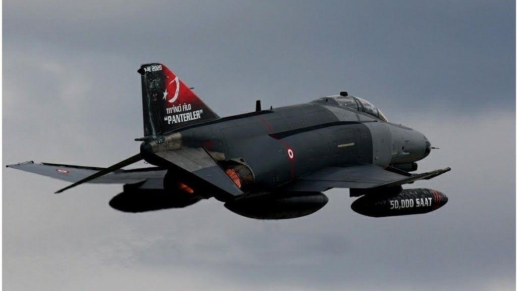 Nowy incydent pomiędzy greckim samolotem F-16 i tureckimi F-4/2020 – fot. Turkish Air Force