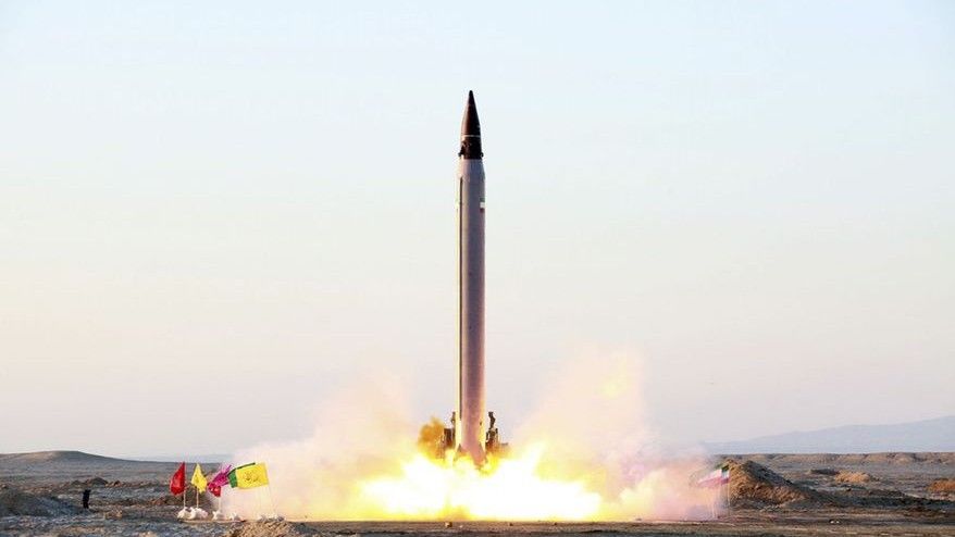 Testy irańskiej rakiety balistycznej dalekiego zasięgu Emad – fot. Iranian Defense Ministry