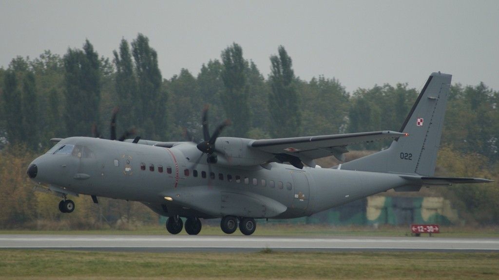 Jednym z dwóch kandydatów do zwycięstwa w Indiach jest europejski C-295M, eksploatowany m.in. w Polsce – fot. Łukasz Pacholski