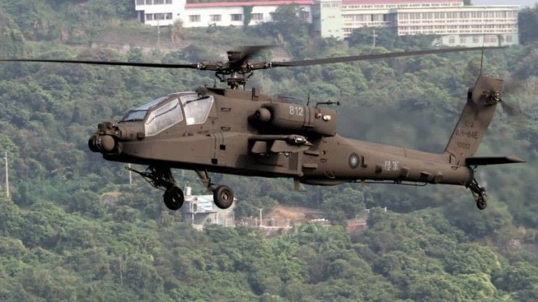 AH-64E Apache Guardian w barwach Tajwanu - fot. ROCAF