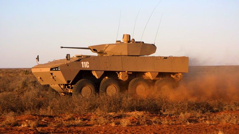 Firma Denel, która może stać się wyłącznym właścicielem spółki BAE Land Systems South Africa bierze udział w produkcji kołowych transporterów opancerzonych Badger (lokalny wariant wozu Patria AMV) dla sił zbrojnych RPA. Fot. Denel
