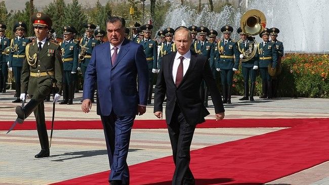 Prezydent Rosji Władimir Putin i  Tadżykistanu, Emomali Rahmon - fot. kremlin.ru
