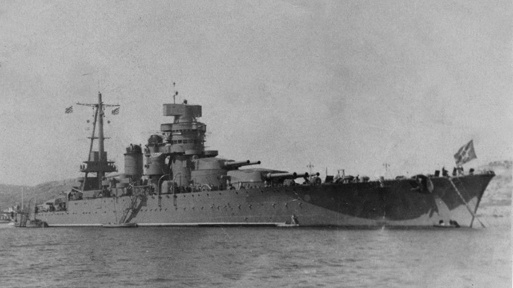 Wszystko wskazuje na to, że za zatonięcie pancernika „Noworossijsk”w Sewastopolu w 1955 r. odpowiadają włoscy płetwonurkowie bojowi – fot. Wikipedia