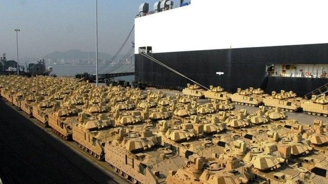 Bojowe wozy piechoty M-2 Bradley po powrocie z Zatoki Perskiej - fot. US Army