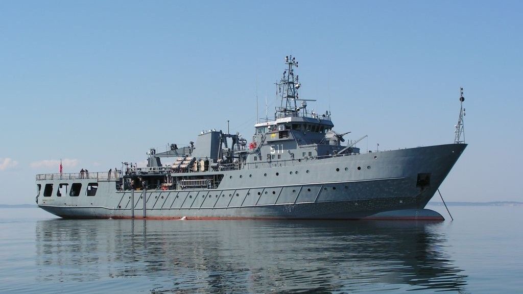 ORP Kontradmirał X. Czernicki - fot. Marynarka Wojenna RP