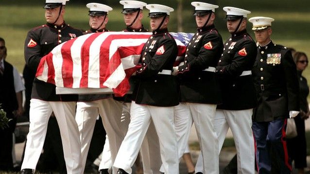 Liczba samobójstw w amerykańskiej armii może przekroczyć w 2012 r. straty wynikające z działań bojowych - fot. AP