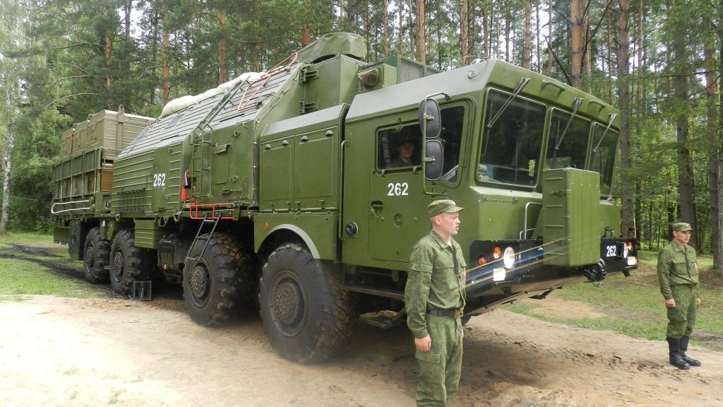 Jednostki Rosyjskich Strategicznych Wojsk Rakietowych zaczęto wyposażać w zmodernizowane pojazdy inżynieryjnego zabezpieczenia i maskowania MIOM-M  - fot. Internet