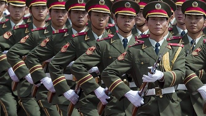 Chiny zwiększyły wydatki na obronność w 2012 r. o 7,8% rdr -fot. www.nowtheendbegins.com