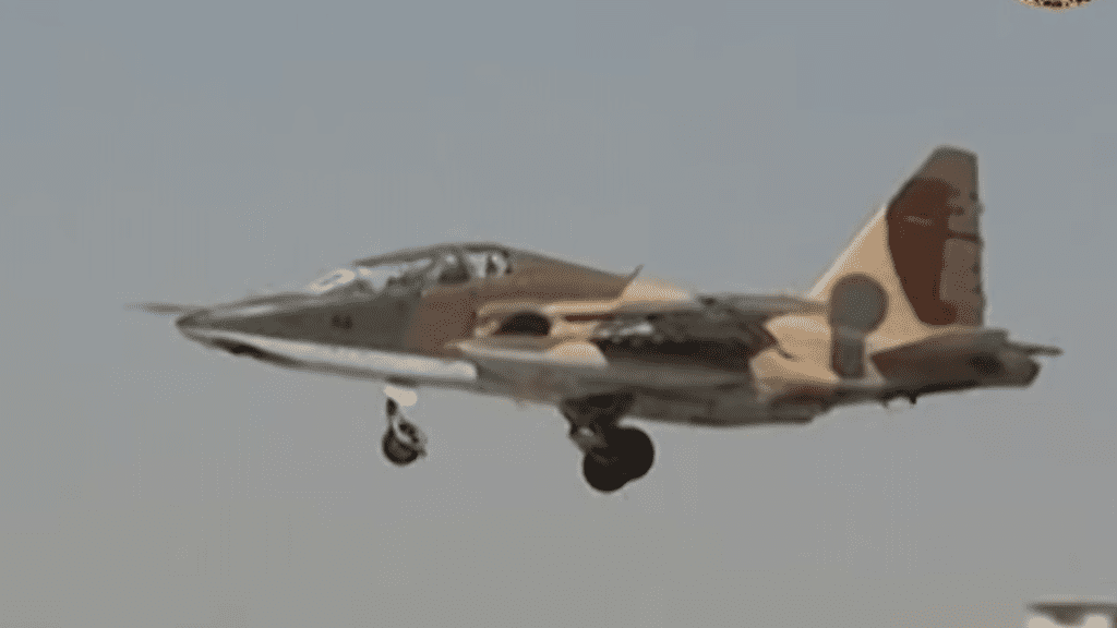 Szturmowiec Su-25, jaki trafił do Iraku w 2014 roku - najprawdopodobniej z Iranu. Fot. Ministerstwo obrony Iraku/Youtube