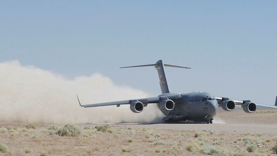 Boeing zaoferował RPA swój produkt, ciężki samolot transportowy C-17 Globemaster III - fot. USAF
