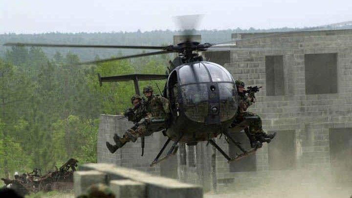 Maszyna AH-6 Little Bird amerykańskich jednostek specjalnych. Takie, nieoznakowane maszyny pojawiły się nad Słupskiem - fot. Facebook
