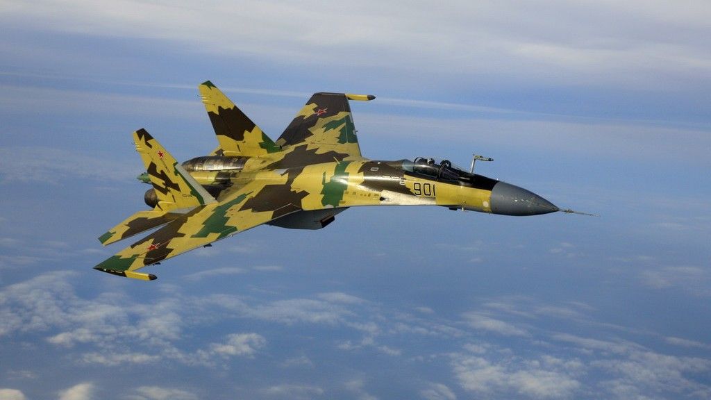 Wielozadaniowy samolot bojowy Su-35 - fot. Internet