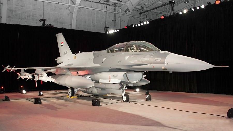 F-16 IQ w Fort Hood. Za kilka miesięcy znajdzie się w Iraku. - fot. Lockheed Martin