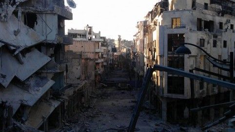 Zniszczenia miast mogą doprowadzić do pełnego odwrócenia się społeczeństwa od obecnych władz - fot. AFP