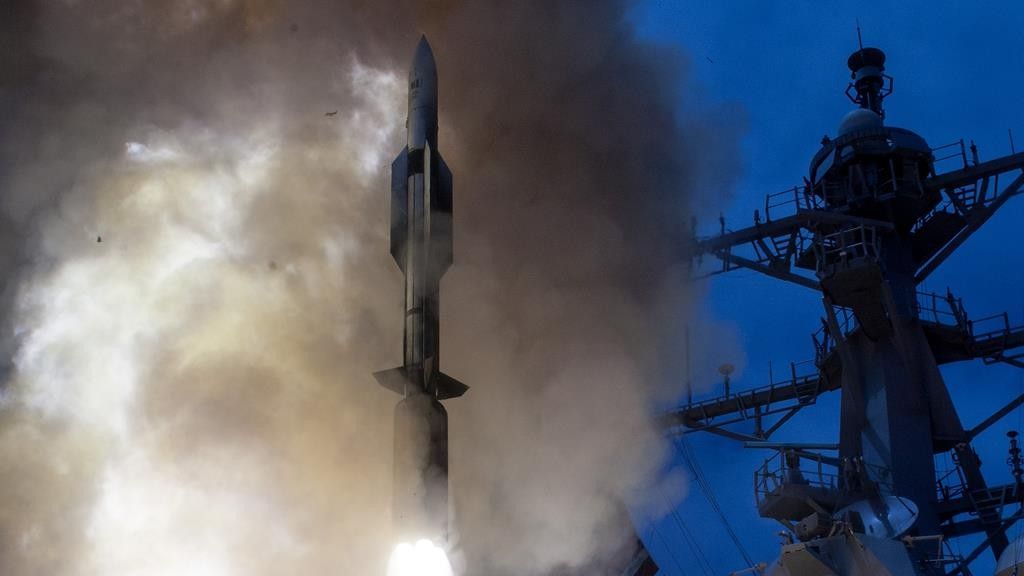 Start rakiety SM-6 - fot. US Navy