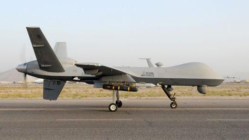 Brytyjski MQ-9 Reaper przygotowany do kolejnego lotu nad Afganistanem - fot. RAF