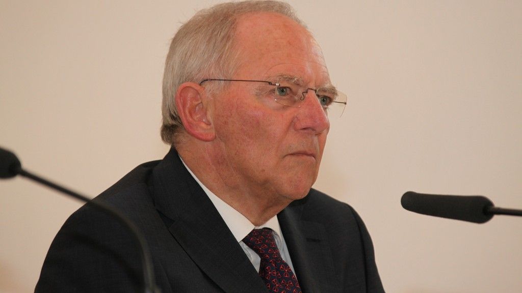 Niemiecki minister finansów Wolfgang Schaeuble. Opowiada się on przeciwko zwiększaniu nakładów na obronę przez Niemcy oraz wzmacnianiu obecności NATO w Europie Środkowo – Wschodniej. Fot. blu-news.org/flickr/CC BY-SA 2.0