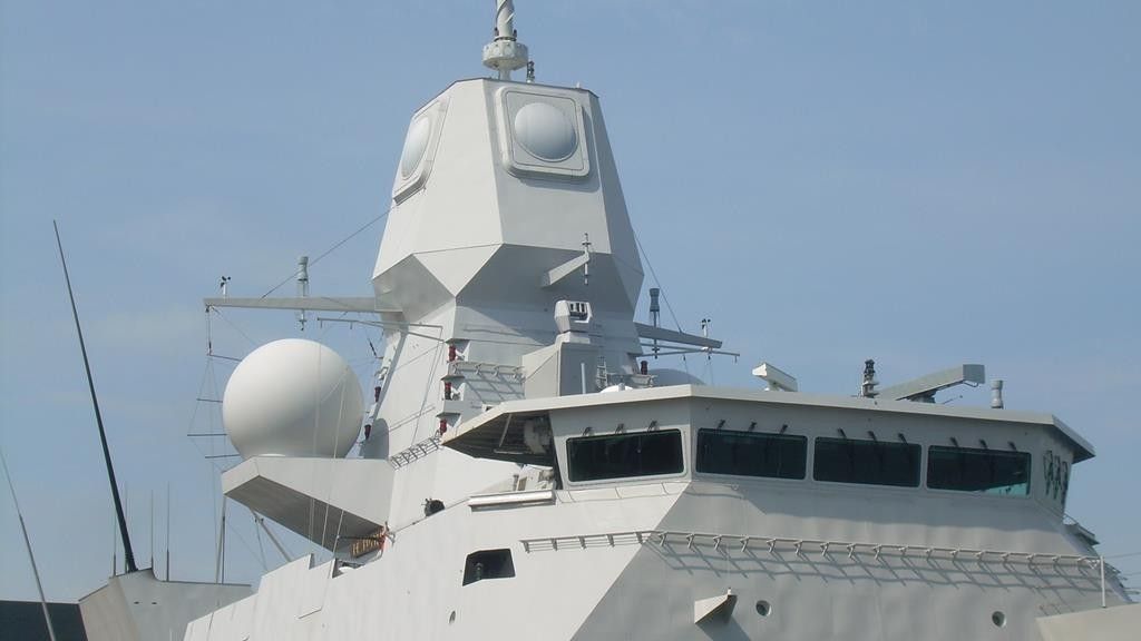 Dopiero po zakończeniu testów radarów APAR duńskie fregaty Iver Huitfeldt wejdą do służby operacyjnej – fot. M.Dura
