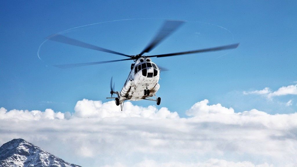 Rosjanie przygotowują 8 śmigłowców Mi-8 do działań w Arktyce – fot. www.goodfon.ru