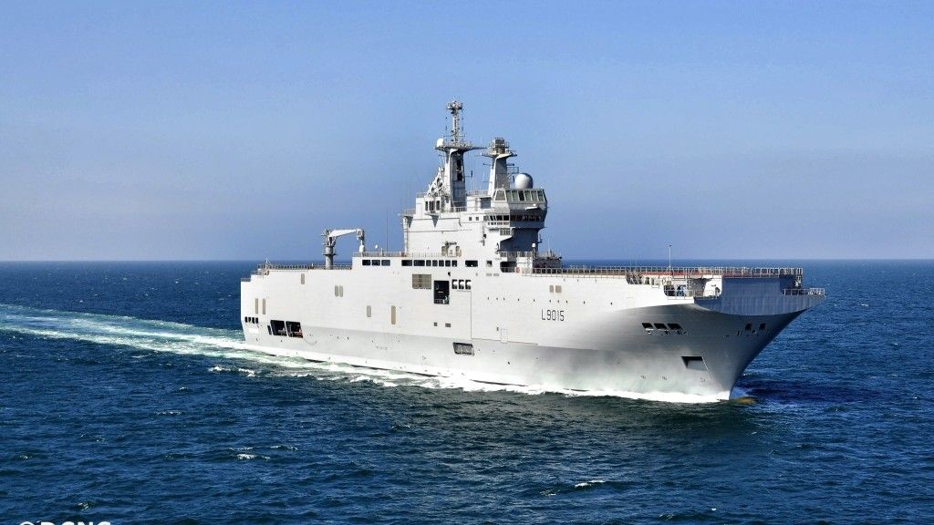 Chiny budują okręt będący odpowiednikiem francuskich śmigłowcowców typu Mistral – fot. DCNS
