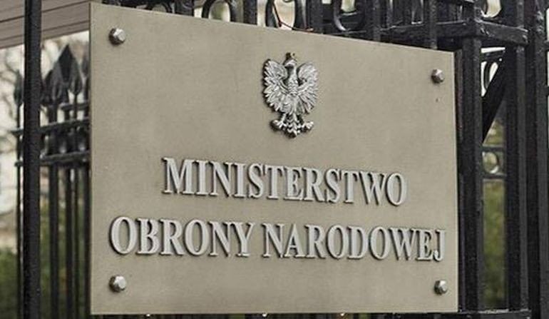 Pilna narada w MON z udziałem przedstawicieli prezydenta