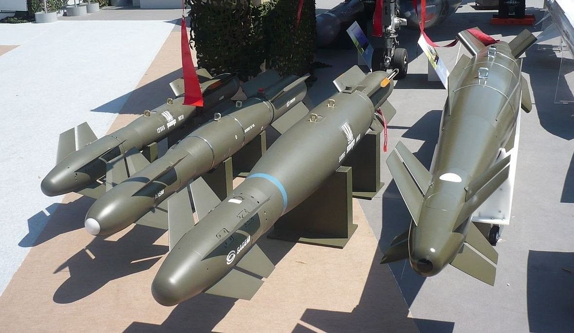 Ukraine has been granted approval to manufacture French weapons. But is that truly feasible?