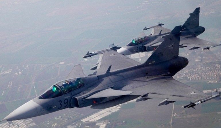 Rozbił się węgierski Gripen. Pilot zdołał się katapultować