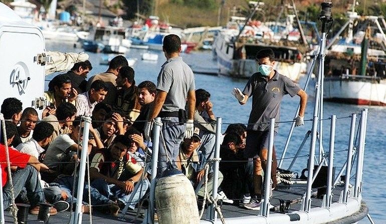 Grecka policja wykorzystywała migrantów do pushbacków?