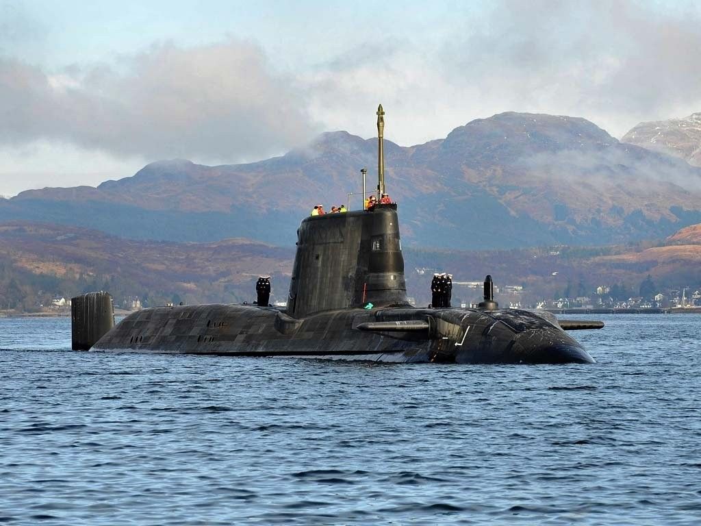 Kryzys w Royal Navy. Problemy floty podwodnej UK [OPINIA]