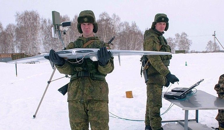 Rosja stawia na drony i piechotę