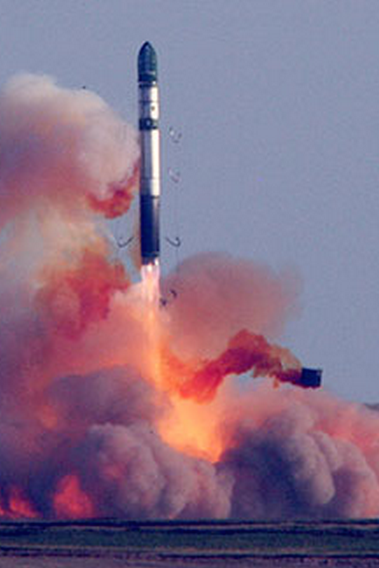 Start pocisku balistycznego RS-20B - fot. mil.ru