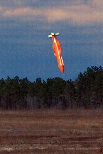 Efekt eksplozji bomby BLU-82B, lżejszego o ok. 35 proc. poprzednika MOAB. Fot. U.S. Air Force photo/Capt. Patrick Nichols