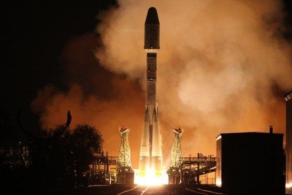 Start rakiety Sojuz z satelitą Metop-B - fot. ESA