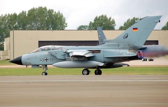 Rozbił się samolot szturmowy Tornado należący do Luftwaffengeschwader 33 - fot. Adrian Pingstone/wiki