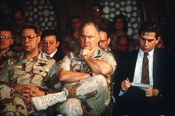 Generał Schwarzkopf w czasie wojny z Irakiem - fot. US Army