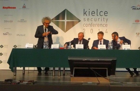 Kielecka Konferencja Bezpieczeństwa- panel z udziałem Czesława Mroczka. Fot. Defence24.pl
