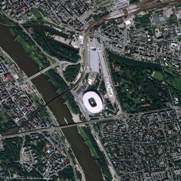 Widok Stadionu Narodowego w Warszawie uzyskany dzięki satelitom należącym do Astrium- fot. archiwum Astrium