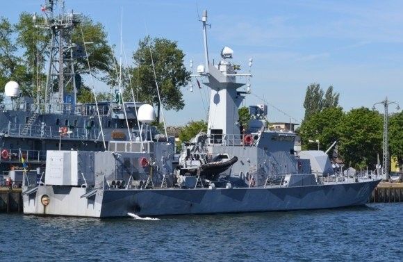 Szwedzka korweta HSWMS „Malmö” typu Sztokholm w polskim porcie wojennym na Oksywiu. Fot. M.Dura