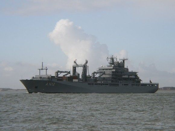 Kanadyjski okręt wsparcia działań połączonych będzie zbudowany w oparciu o projekt niemieckich okrętów typu Berlin – fot. www.defenseindustrydaily.com